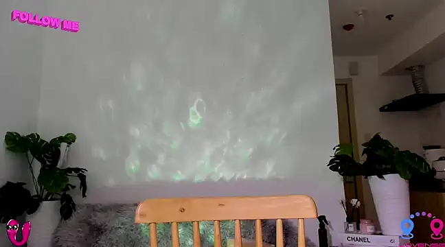 hottycrishina online show from February 20, 2025, 2:29 am