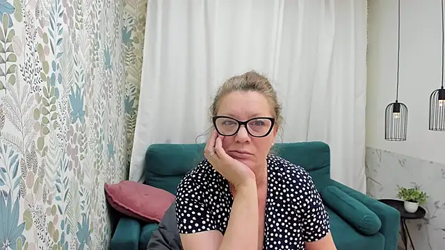 LeaPure online show from March 22, 2026, 5:10 am