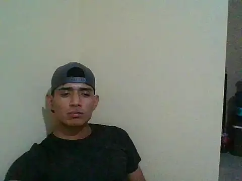 Snapshot of anonymo8976 chatting on May 27, 2026, 10:11 am anonymo8976 online show from May 27, 2026, 10:11 am