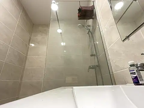 Snapshot of Enderson007 chatting on October 1, 2025, 10:13 pm Enderson007 online show from October 1, 2025, 10:13 pm