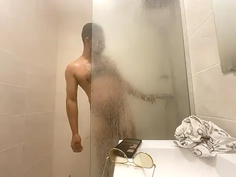 Snapshot of Enderson007 chatting on September 28, 2025, 10:39 pm Enderson007 online show from September 28, 2025, 10:39 pm