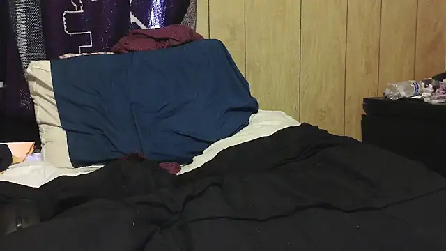 dantehot2020 online show from March 1, 2026, 4:07 pm