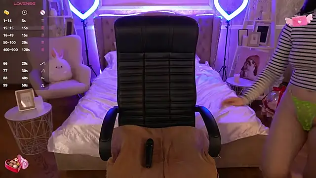 FoxyShy online show from March 13, 2025, 12:56 pm