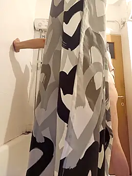 Snapshot of Miki20677 chatting on October 7, 2025, 6:42 pm Miki20677 online show from October 7, 2025, 6:42 pm