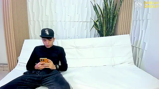 AmazingPartys online show from February 24, 2026, 1:23 pm