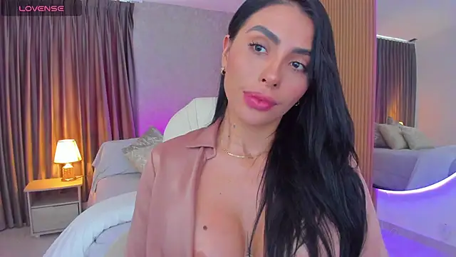 Snapshot of Sarah_Stone_ chatting on October 2, 2025, 7:50 pm Sarah Stone online show from October 2, 2025, 7:50 pm