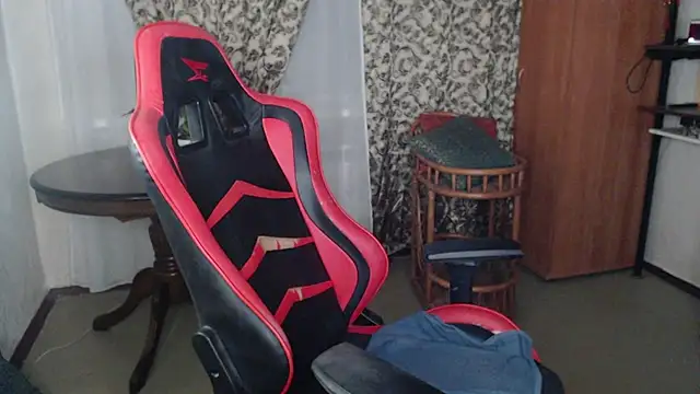 KellyNory online show from April 14, 2026, 10:37 pm