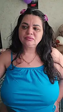 littleRikka online show from April 16, 2026, 6:14 am