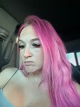 Snapshot of _Rapunzel_ chatting on November 5, 2025, 8:23 pm Rapunzel online show from November 5, 2025, 8:23 pm