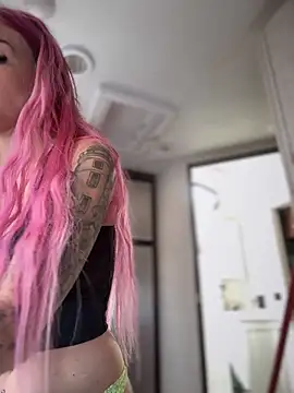 Snapshot of _Rapunzel_ chatting on October 30, 2025, 7:00 pm Rapunzel online show from October 30, 2025, 7:00 pm