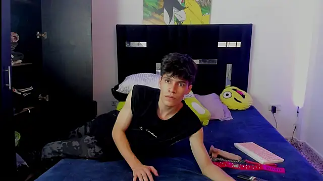 Dimitrixxx   online show from February 28, 2026, 10:26 am