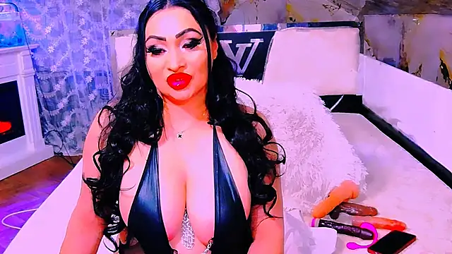 Snapshot of AmyraSunris chatting on February 19, 2026, 10:40 pm AmyraSunris online show from February 19, 2026, 10:40 pm