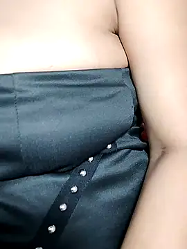 HotSpicyGujju online show from February 22, 2025, 10:52 pm