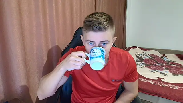 Todhorny9873 online show from March 3, 2025, 6:42 am