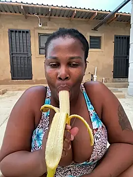 Sexycandyxxx online show from March 4, 2026, 4:37 pm