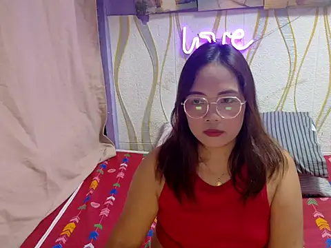 BURBERRY69 online show from March 2, 2026, 10:44 am