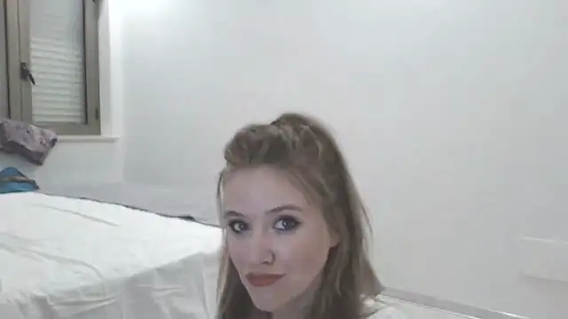 Neonstar online show from April 4, 2026, 11:22 pm