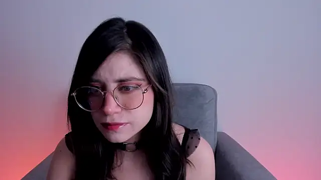 HazelKush online show from December 1, 2025, 10:43 pm