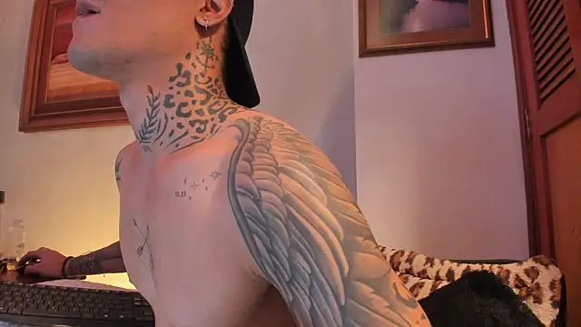 ImDominike online show from February 25, 2025, 12:38 pm