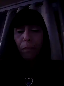 misscectito13 online show from April 12, 2026, 12:47 am