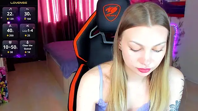 BiMolly online show from April 14, 2026, 4:50 am