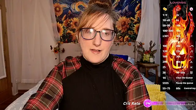 Snapshot of WickedAphrodite chatting on October 17, 2025, 12:14 am WickedAphrodite online show from October 17, 2025, 12:14 am