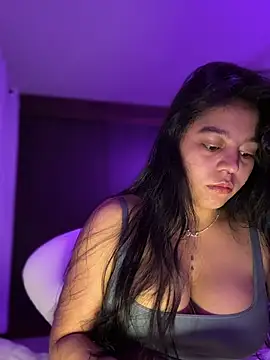 Naiara sex online show from December 5, 2025, 5:06 am