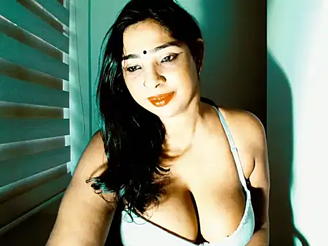 Snapshot of apishkagalmon chatting on May 5, 2026, 5:43 am apishkagalmon online show from May 5, 2026, 5:43 am