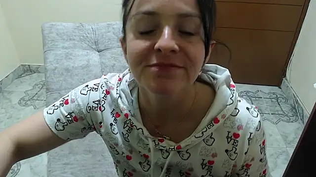 antara hotgirl online show from November 5, 2025, 10:02 pm