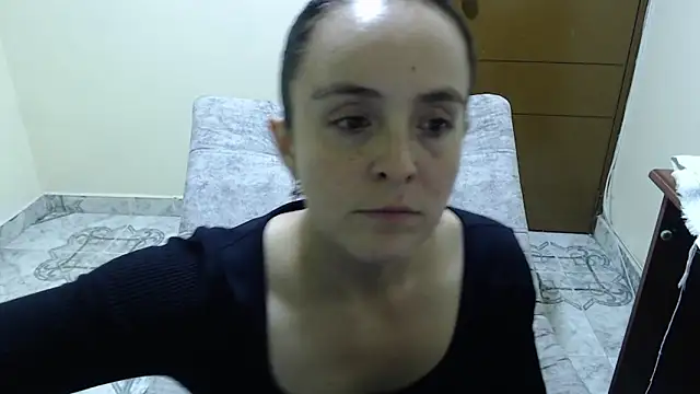 antara hotgirl online show from April 6, 2026, 10:33 pm