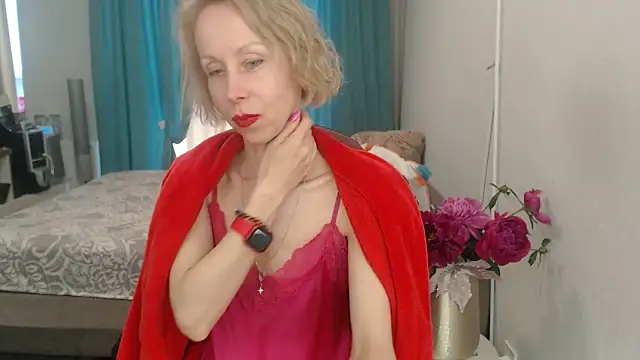 LuxuryNika online show from June 2, 2026, 1:55 pm