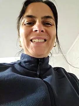 IsabelleCraft online show from November 6, 2025, 11:58 am