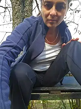 IsabelleCraft online show from November 22, 2025, 11:31 am