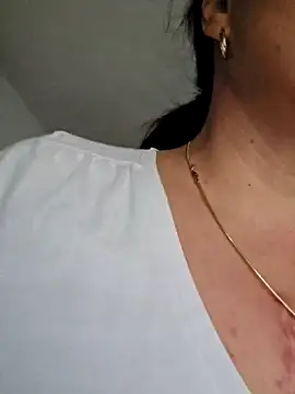 Snapshot of IsabelleCraft chatting on February 20, 2026, 11:23 am IsabelleCraft online show from February 20, 2026, 11:23 am