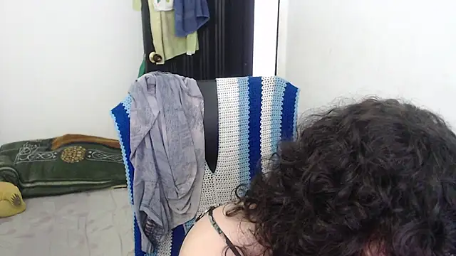 Snapshot of Smoke_trip_Alicia chatting on February 20, 2026, 2:19 pm Smoke trip Alicia online show from February 20, 2026, 2:19 pm