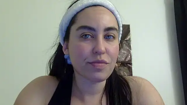 WetFlower69 online show from June 8, 2026, 1:28 am