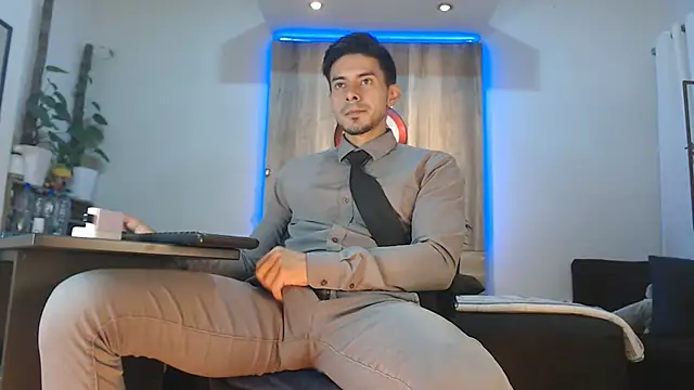 Andrew 4  online show from March 11, 2026, 6:18 am