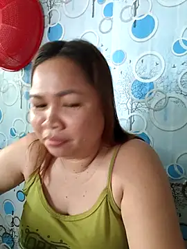 Snapshot of XXLorie_02 chatting on June 19, 2026, 11:53 pm XXLorie 02 online show from June 19, 2026, 11:53 pm