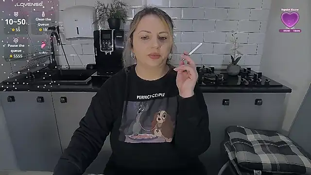 erikaerika online show from March 7, 2026, 9:59 am