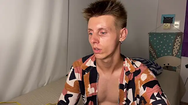 Snapshot of vladdymeow chatting on March 18, 2025, 5:23 pm vladdymeow online show from March 18, 2025, 5:23 pm