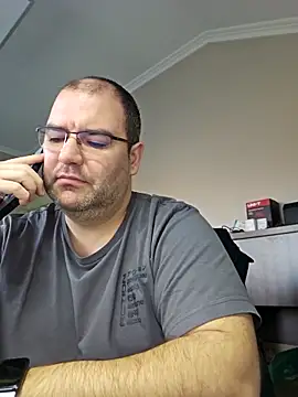 Andrew1900529 online show from December 18, 2025, 7:24 am