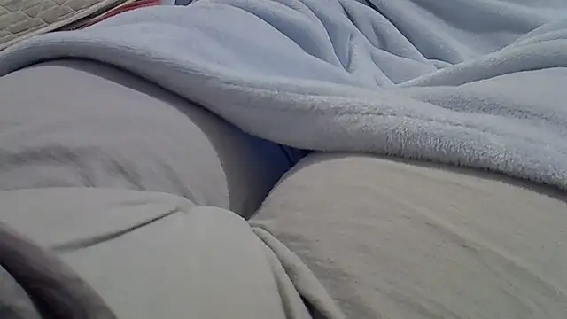 Snapshot of perescam chatting on October 17, 2025, 9:38 pm perescam online show from October 17, 2025, 9:38 pm