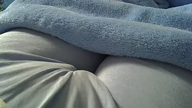 Snapshot of perescam chatting on September 11, 2025, 6:19 pm perescam online show from September 11, 2025, 6:19 pm