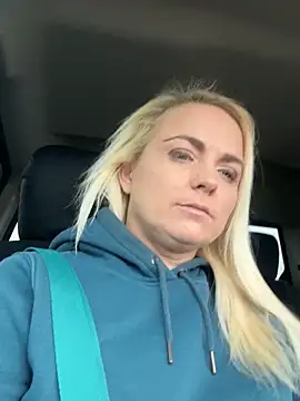 Snapshot of TinkPixieDust chatting on February 14, 2026, 8:20 pm TinkPixieDust online show from February 14, 2026, 8:20 pm