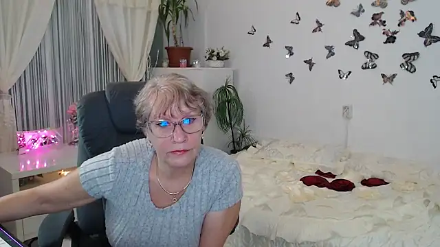 Ghertrude52 online show from October 13, 2025, 3:30 am