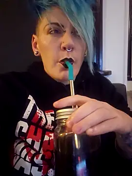 PinkTheHawk online show from April 2, 2026, 10:55 am