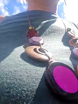 Snapshot of PinkTheHawk chatting on January 9, 2025, 2:22 am PinkTheHawk online show from January 9, 2025, 2:22 am