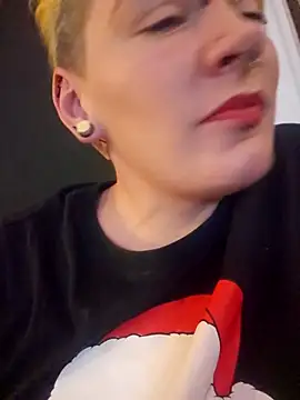 PinkTheHawk online show from November 23, 2025, 8:24 am