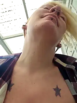 PinkTheHawk online show from November 9, 2025, 9:52 pm