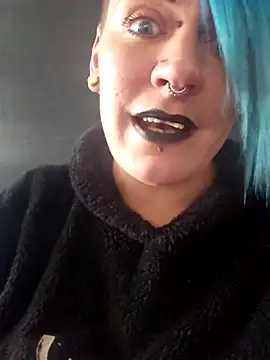 PinkTheHawk online show from April 14, 2026, 11:32 pm